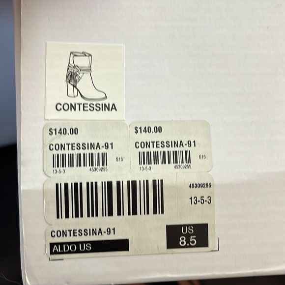 Aldo heeled Suede lace up boot size 8 1/2 .  Pristine condition.  Beautiful boot - Picture 6 of 6